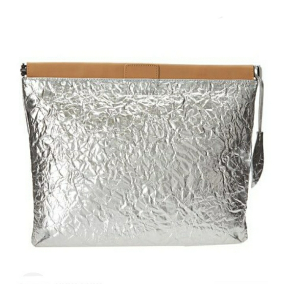 The Fallon Clutch - Picture 12 of 12